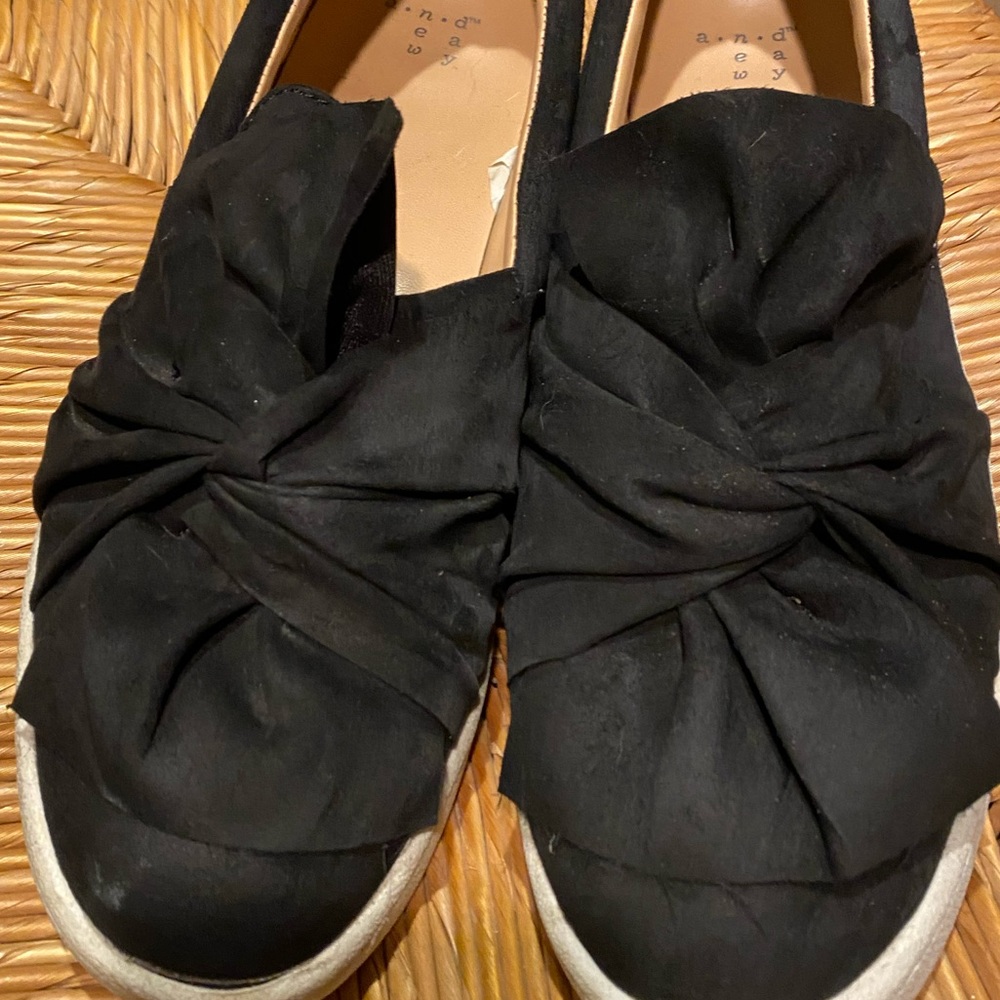 Women’s platform slip one